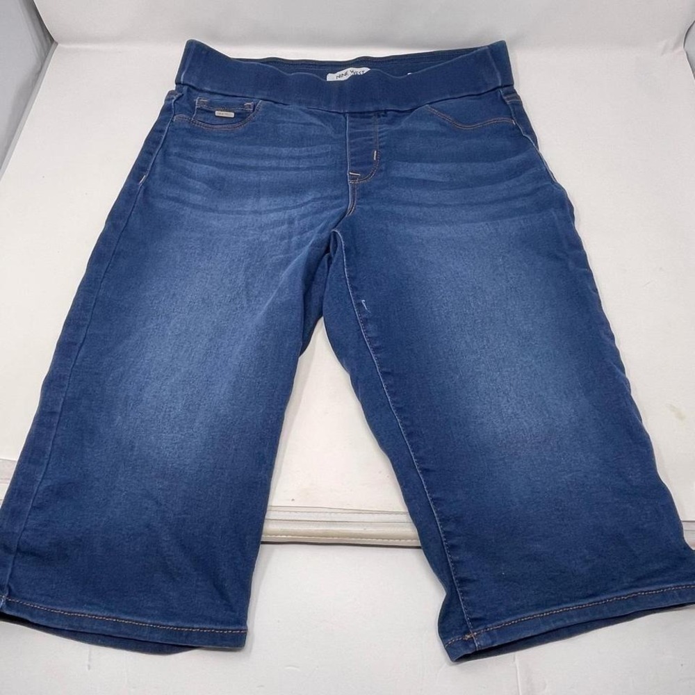 👖 Nine West Jeans "Heidi" Pull-On Skimmer Shorts